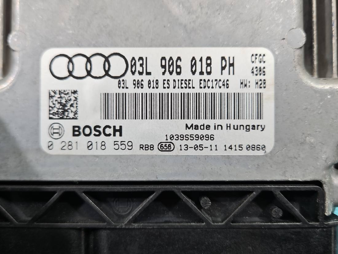 ЕБУ блок управління двигуна Audi Q3 03L906018PH — фото деталі 2