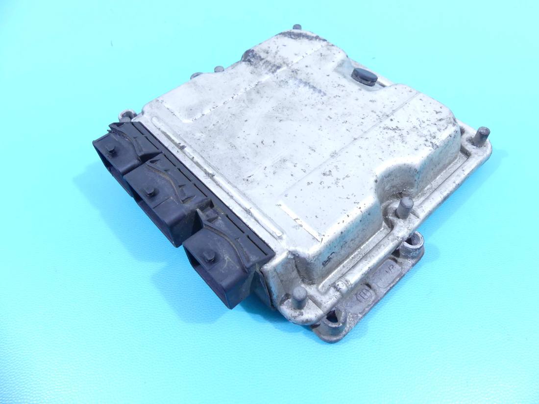 ЕБУ блок управління двигуна Citroen Xsara 0281011084