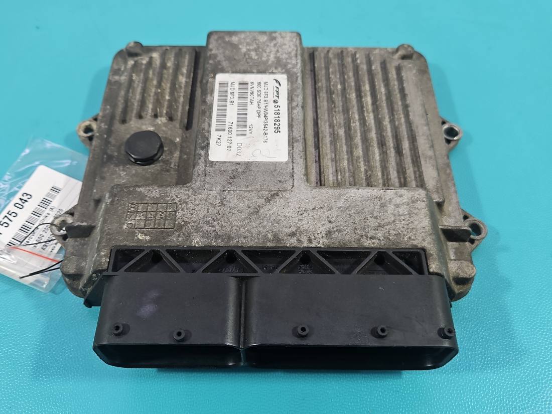 ЕБУ блок управління двигуна Fiat 500 51818295