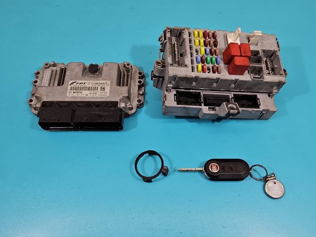 ЕБУ блок управління двигуна Fiat Bravo 0261S05872