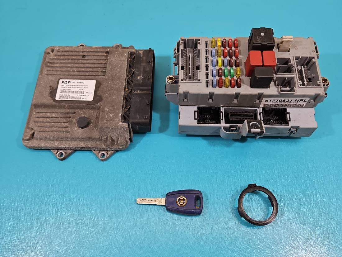 ЕБУ блок управління двигуна Fiat Doblo 51784560