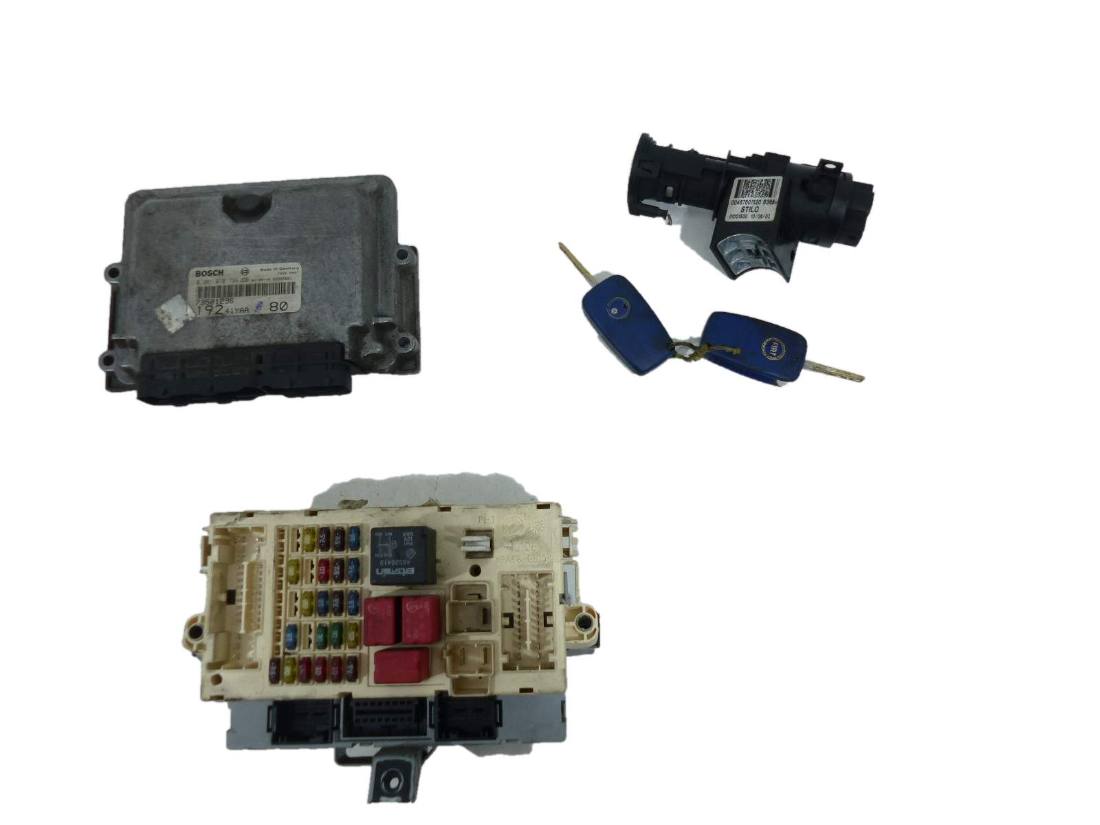 ЕБУ блок управління двигуна Fiat Stilo 0281010738