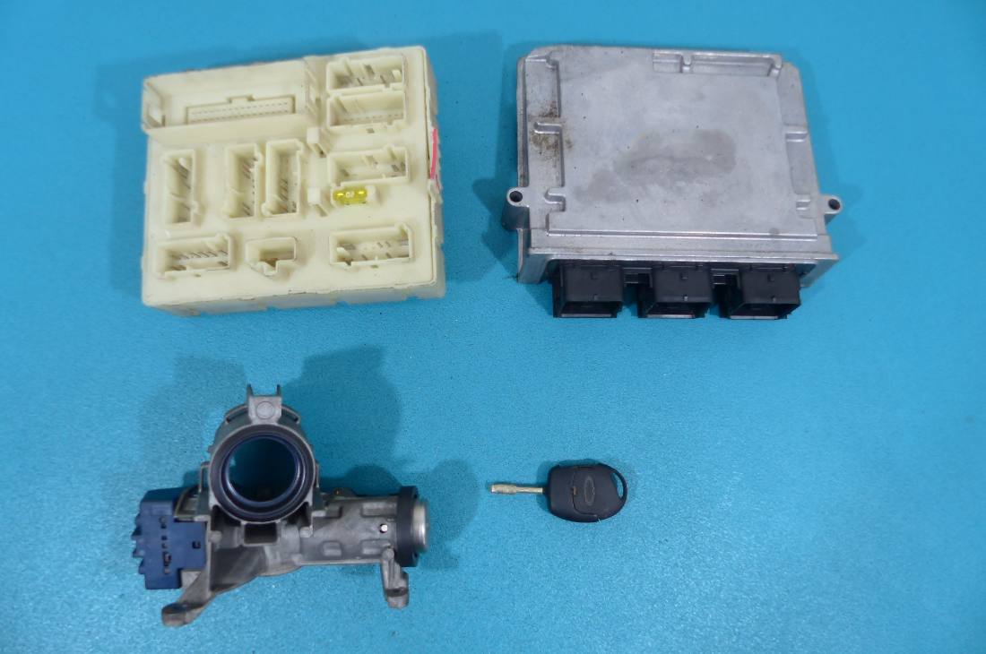 ЕБУ блок управління двигуна Ford Focus 5S4A-12A650-VE