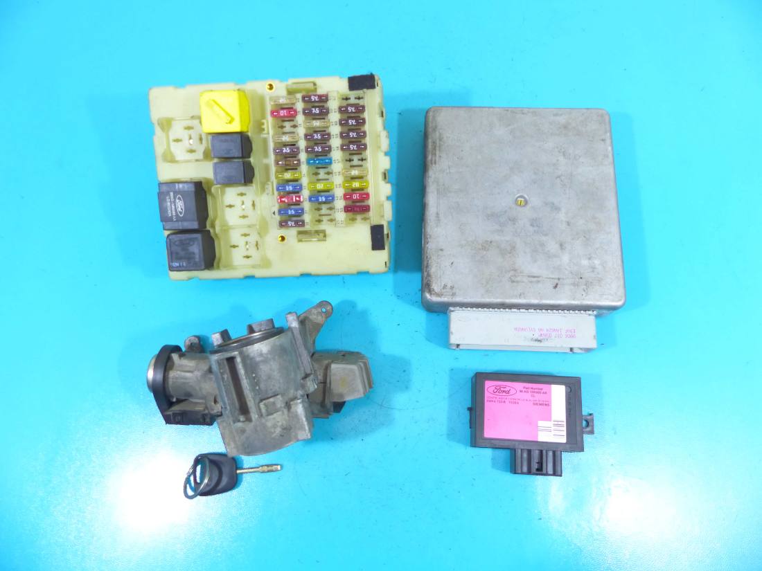 ЕБУ блок управління двигуна Ford Focus 98AB-12A650-CFJ