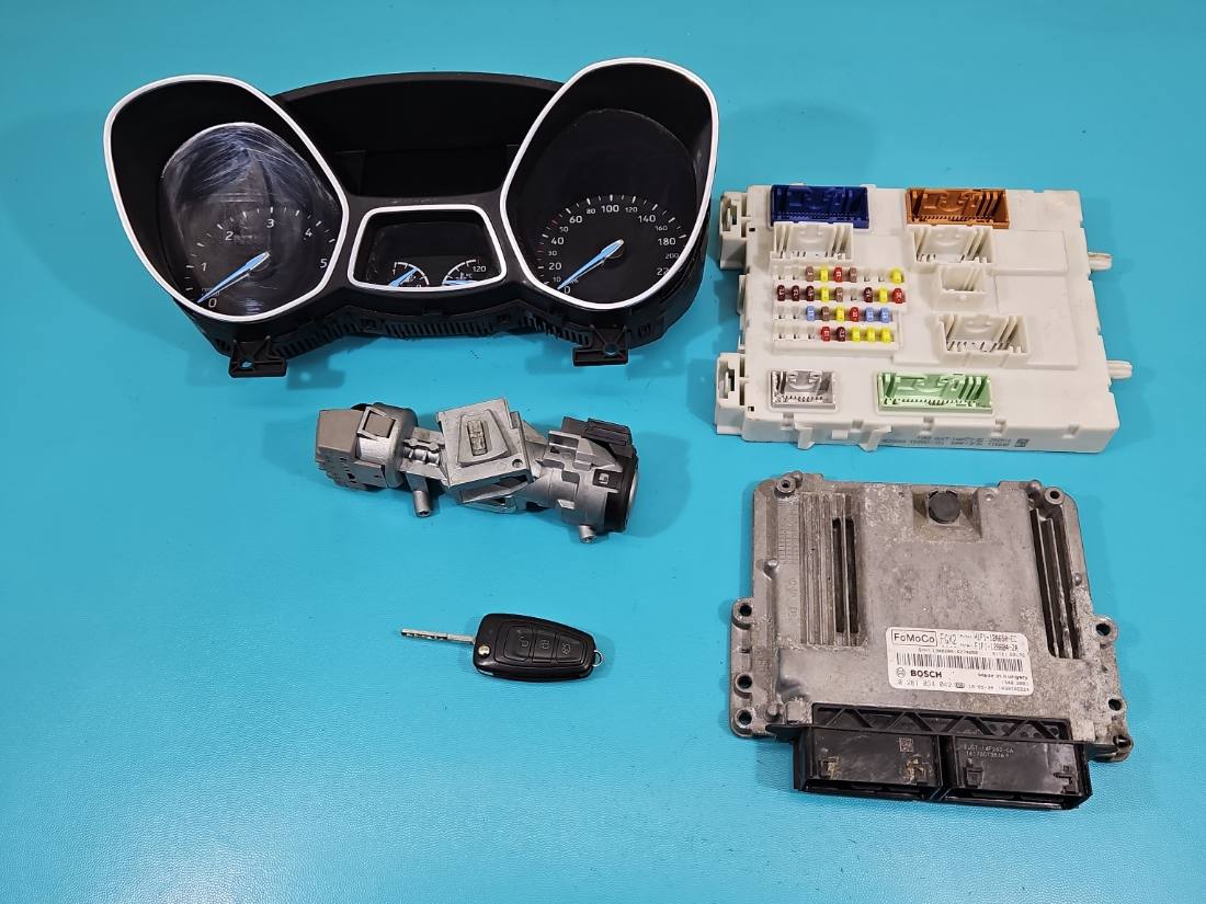 ЕБУ блок управління двигуна Ford Focus 0281034042