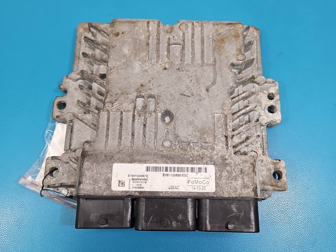 ЕБУ блок управління двигуна Ford Focus BV61-12A650-EGC