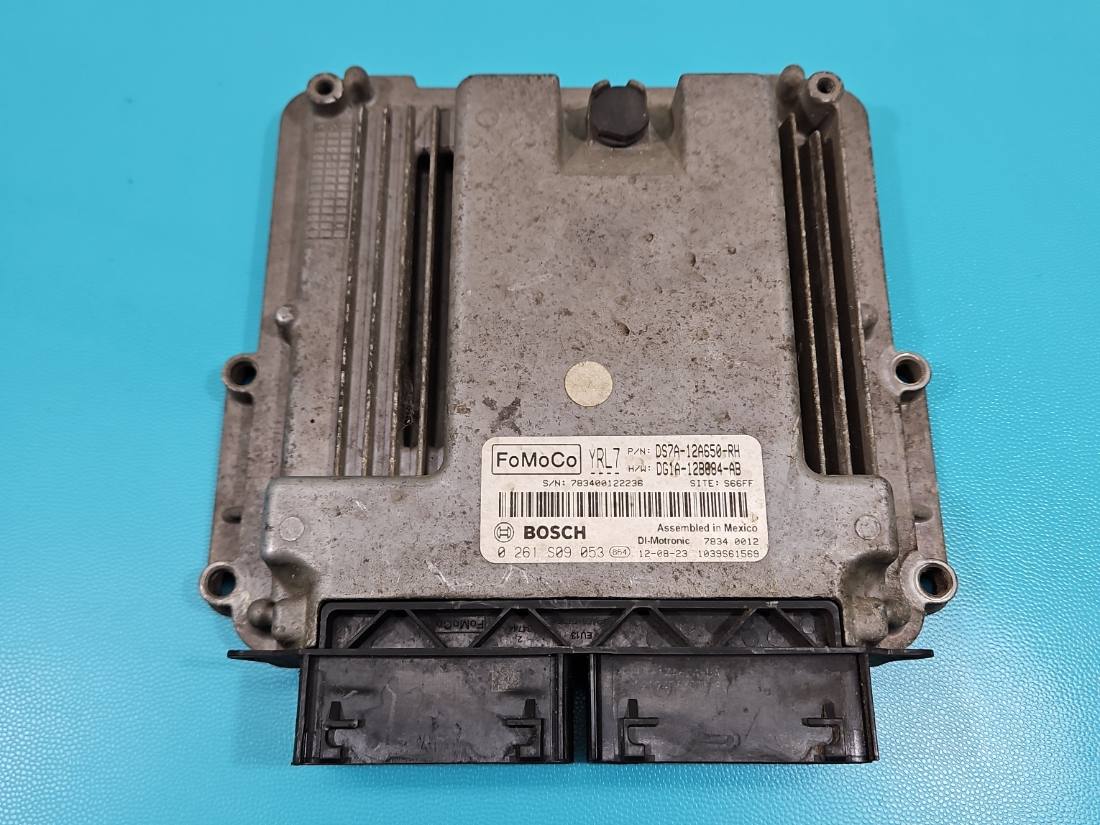 ЕБУ блок управління двигуна Ford Fusion 0261S09053