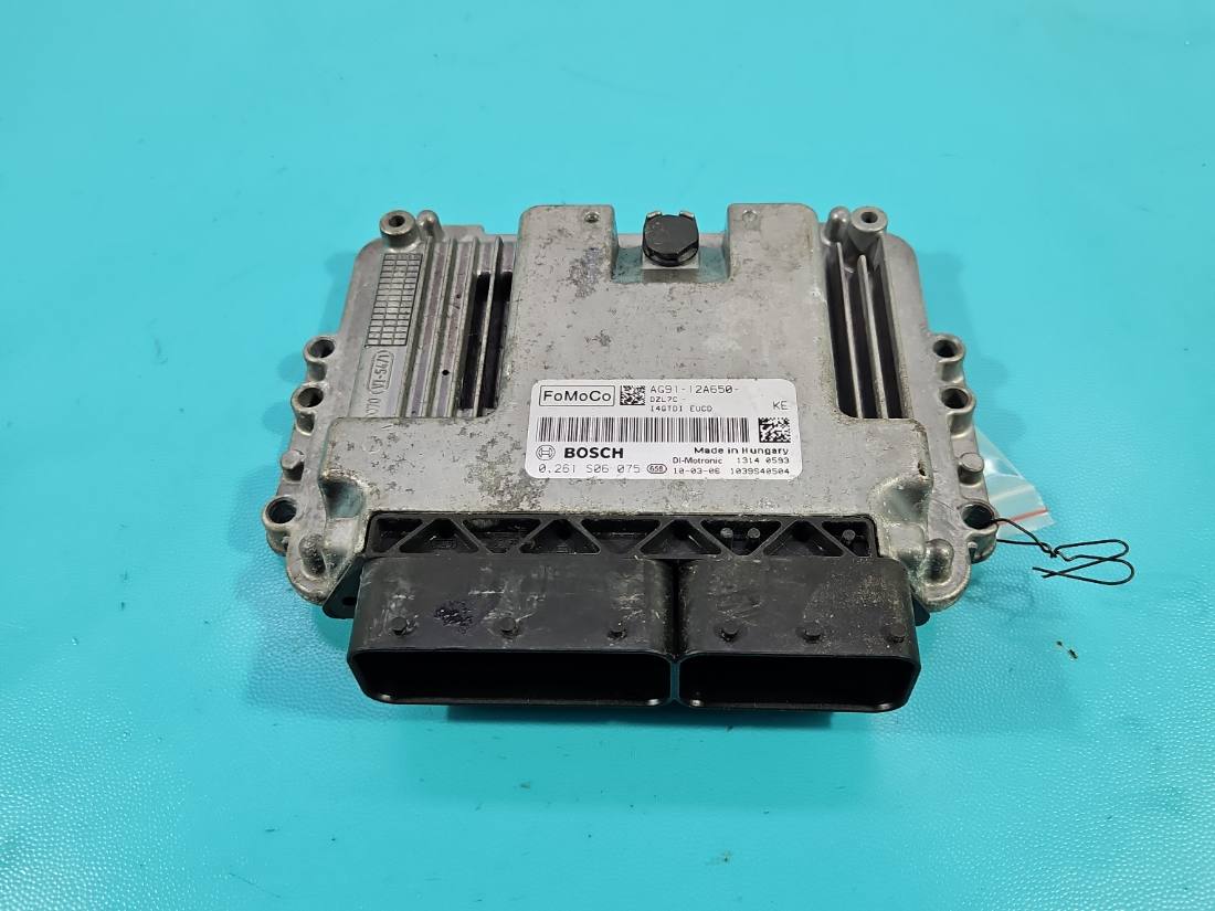 ЕБУ блок управління двигуна Ford Mondeo 0261S06075