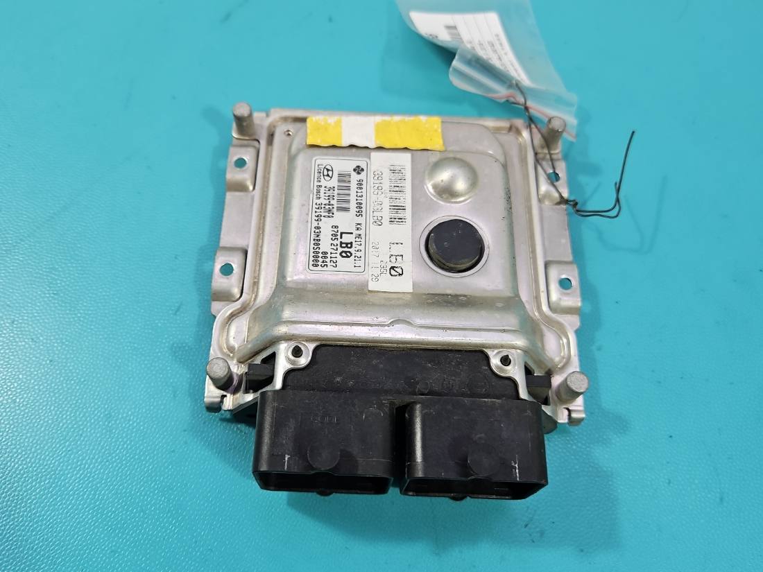 ЕБУ блок управління двигуна Hyundai I30 39199-03NF0