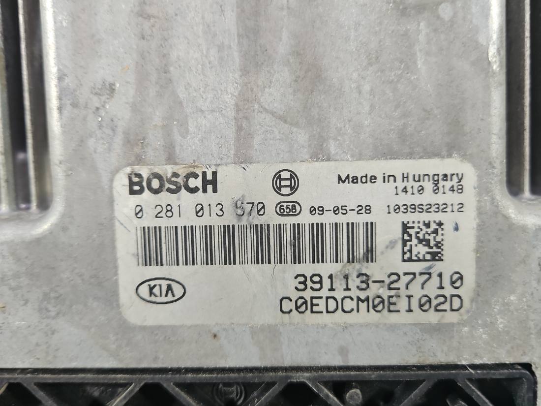 ЕБУ блок управління двигуна Kia Ceed 0281013570 — фото деталі 2