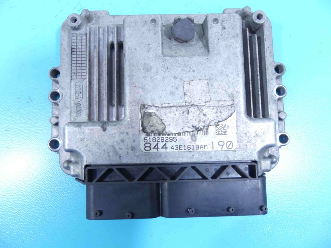ЕБУ блок управління двигуна Lancia Delta 51828295