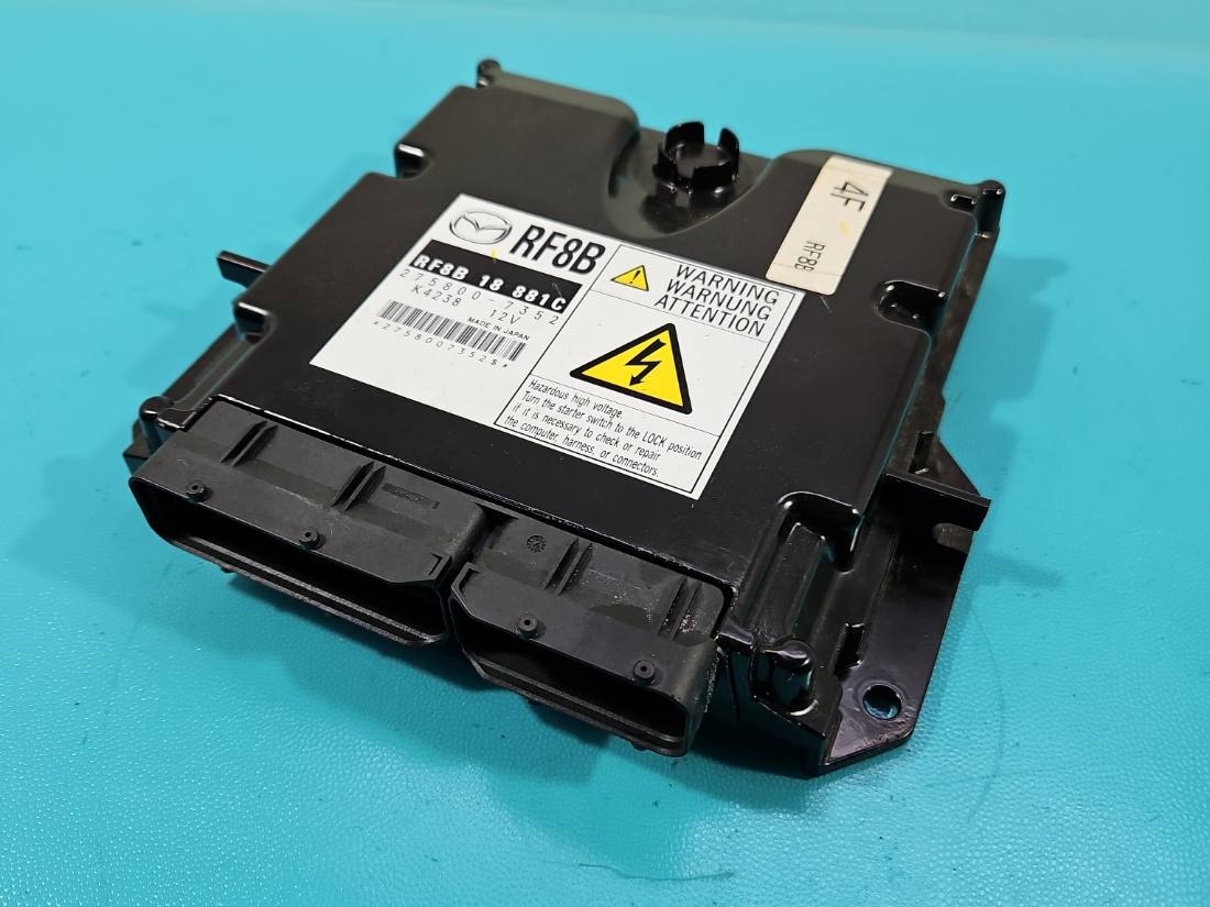 ЕБУ блок управління двигуна Mazda 3 RF8B18881C