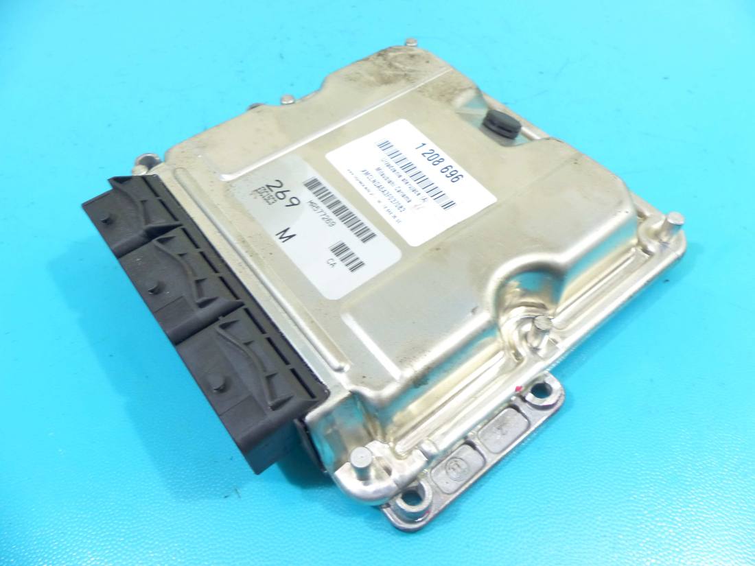 ЕБУ блок управління двигуна Mitsubishi Carisma MR577269
