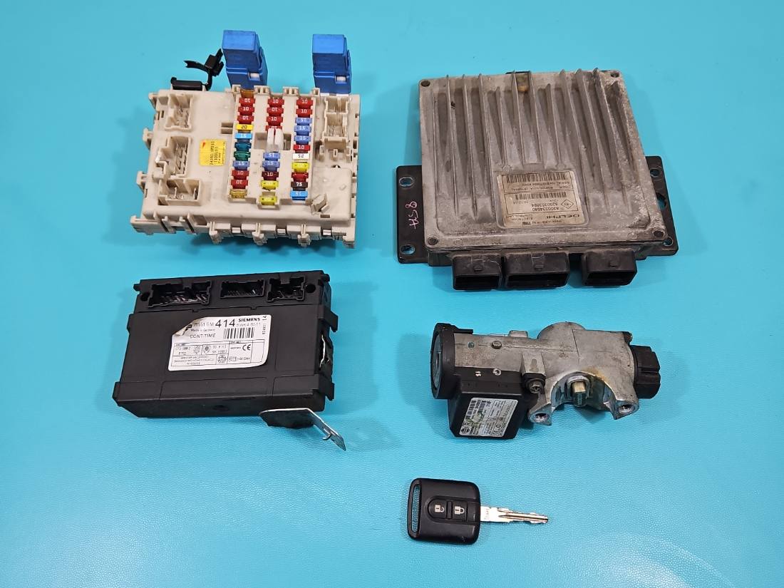 ЕБУ блок управління двигуна Nissan Almera 8200334540