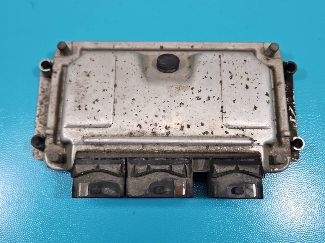 ЕБУ блок управління двигуна Peugeot Partner 0261207859