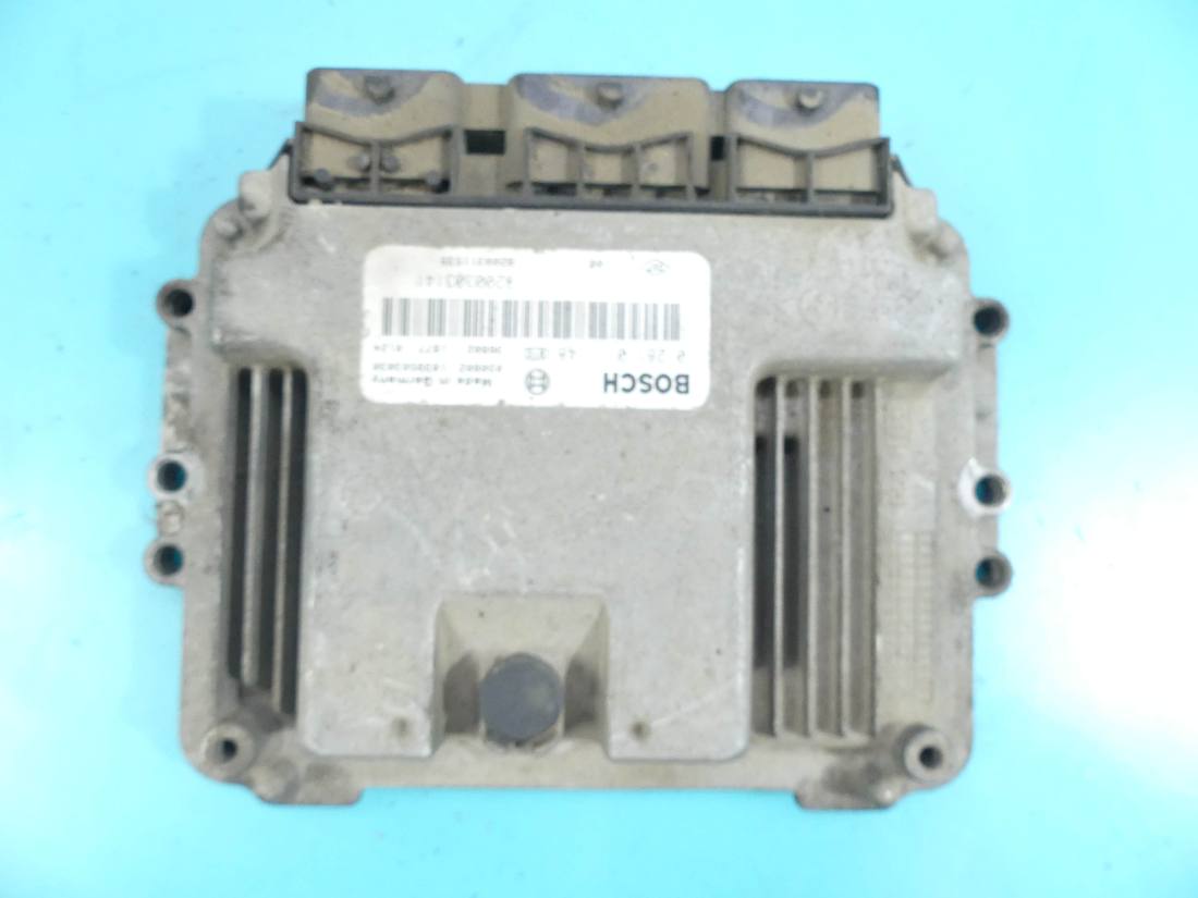 ЕБУ блок управління двигуна Renault Laguna 8200303141