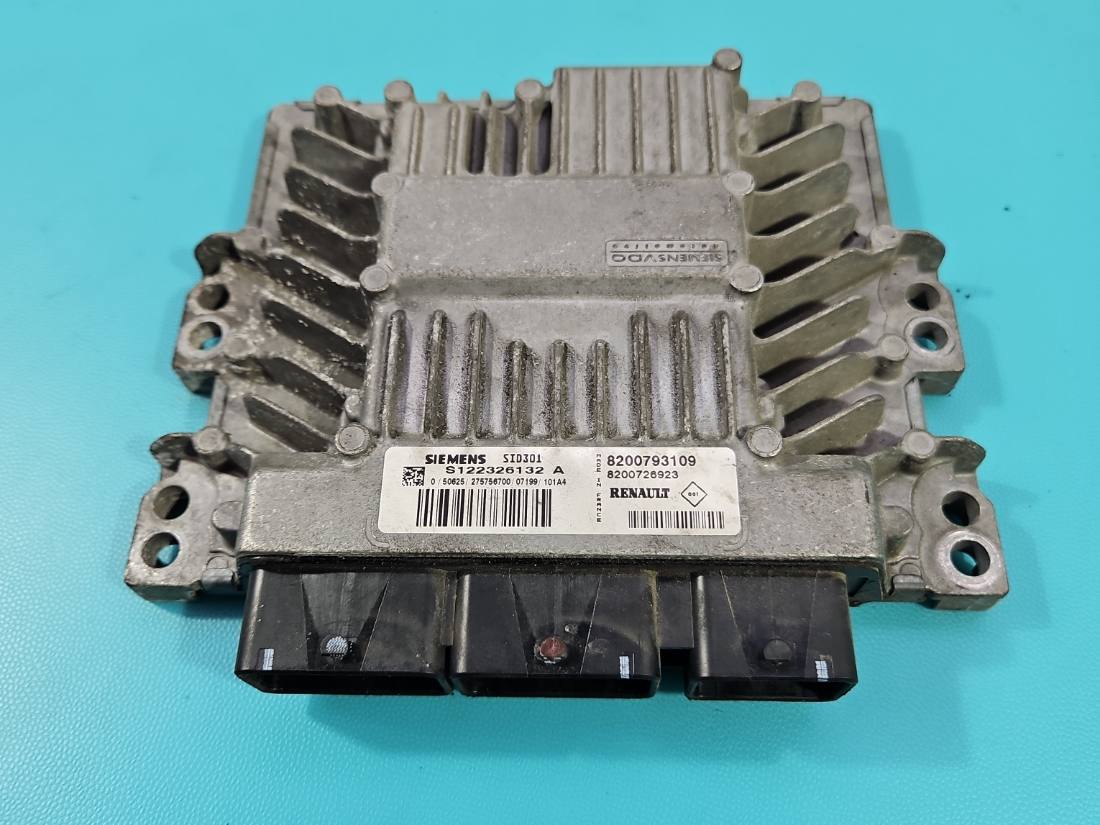 ЕБУ блок управління двигуна Renault Laguna 8200793109