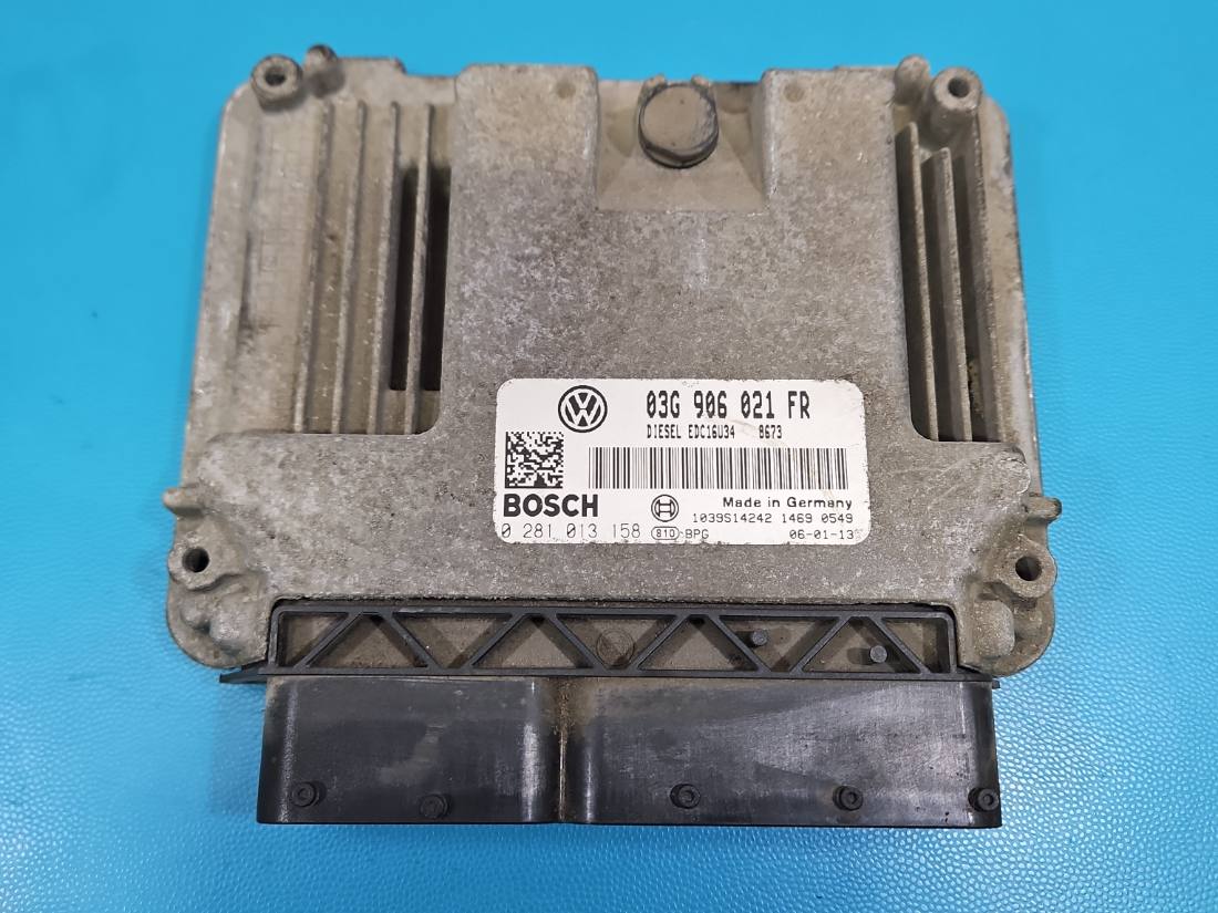 ЕБУ блок управління двигуна Seat Leon 03G906021FR