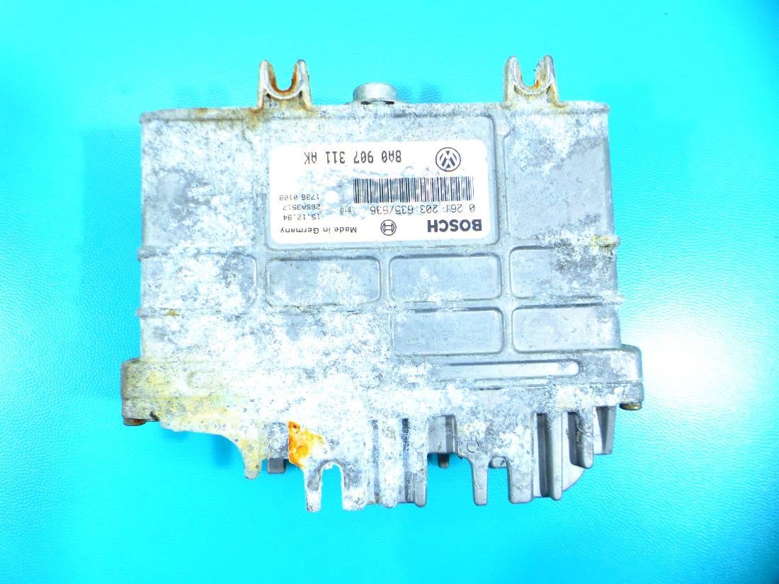 ЕБУ блок управління двигуна Seat Toledo 0261203635