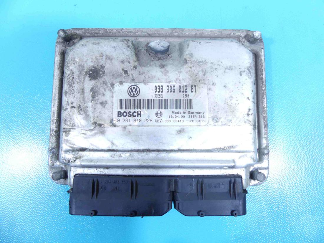 ЕБУ блок управління двигуна Seat Toledo 0281010229