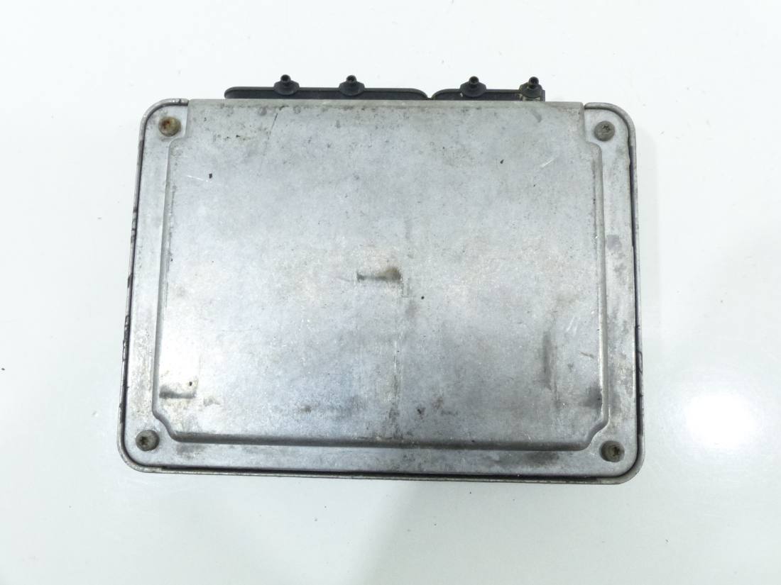 ЕБУ блок управління двигуна Skoda Octavia 1 0281001695