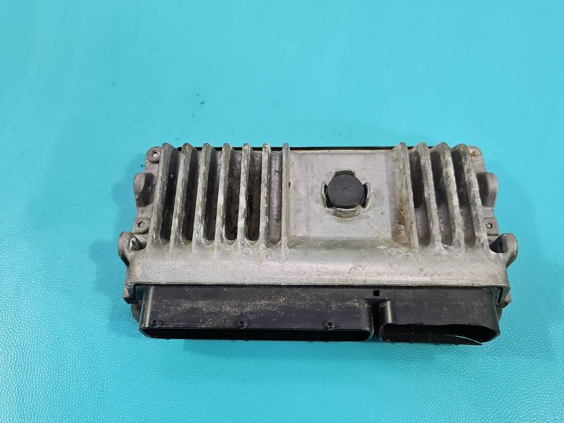 ЕБУ блок управління двигуна Toyota Auris 89661-0Z730