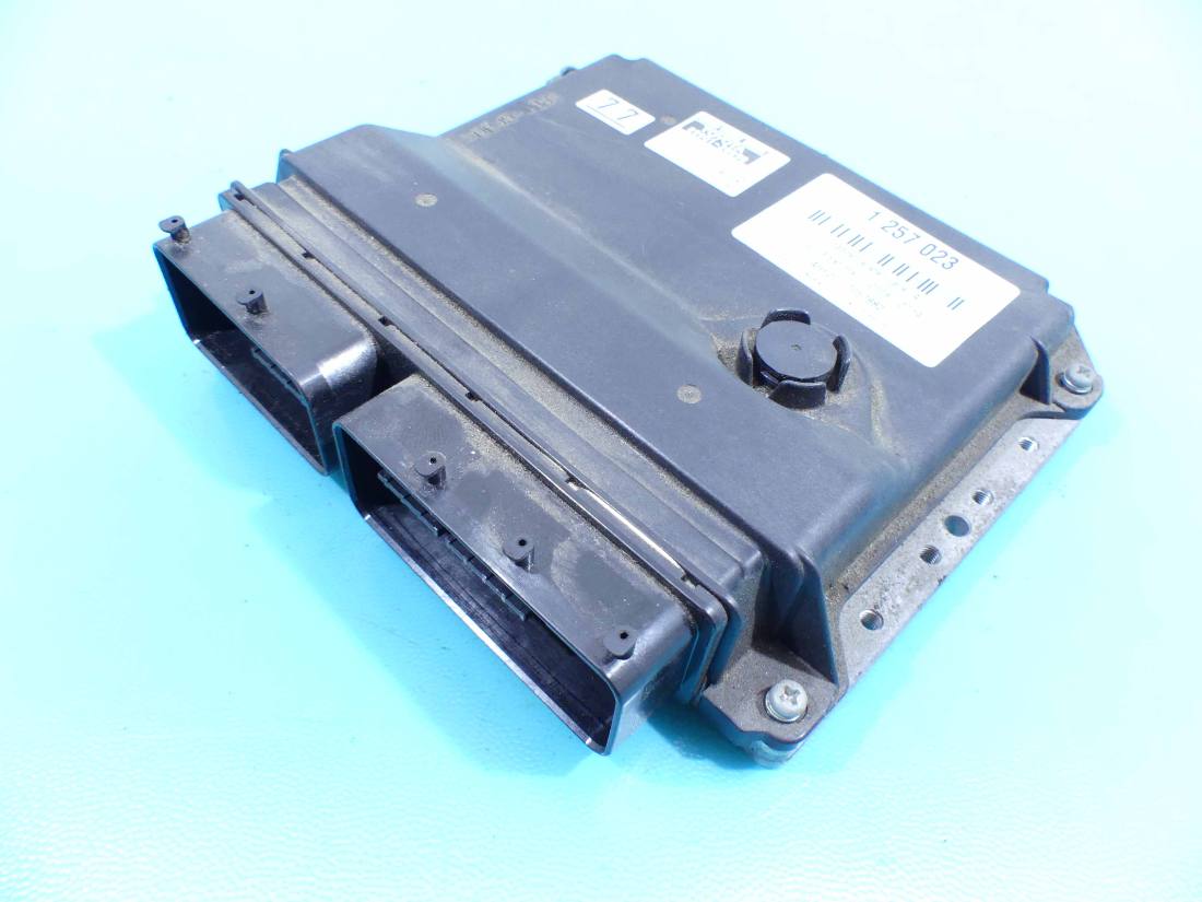 ЕБУ блок управління двигуна Toyota Estima 89981-28090