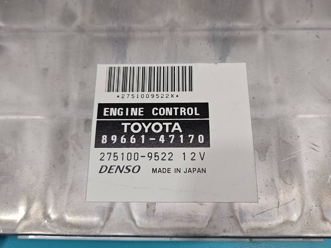 ЕБУ блок управління двигуна Toyota Prius 89661-47170 — фото деталі 2