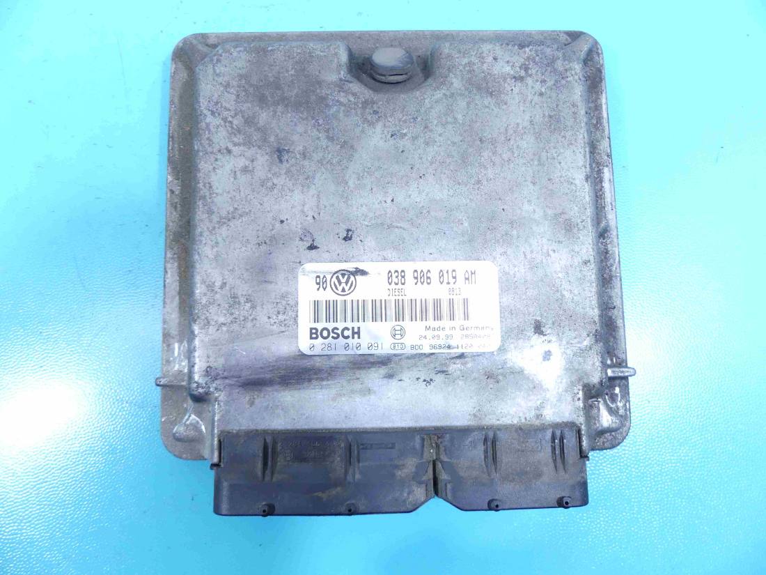 ЕБУ блок управління двигуна Volkswagen Bora 0281010091