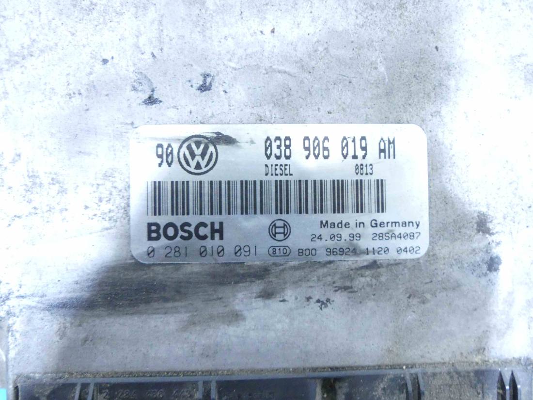 ЕБУ блок управління двигуна Volkswagen Bora 0281010091 — фото деталі 2