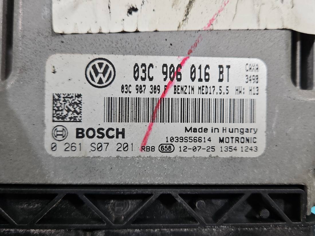 ЕБУ блок управління двигуна Volkswagen Jetta 03C906016BT — фото деталі 2