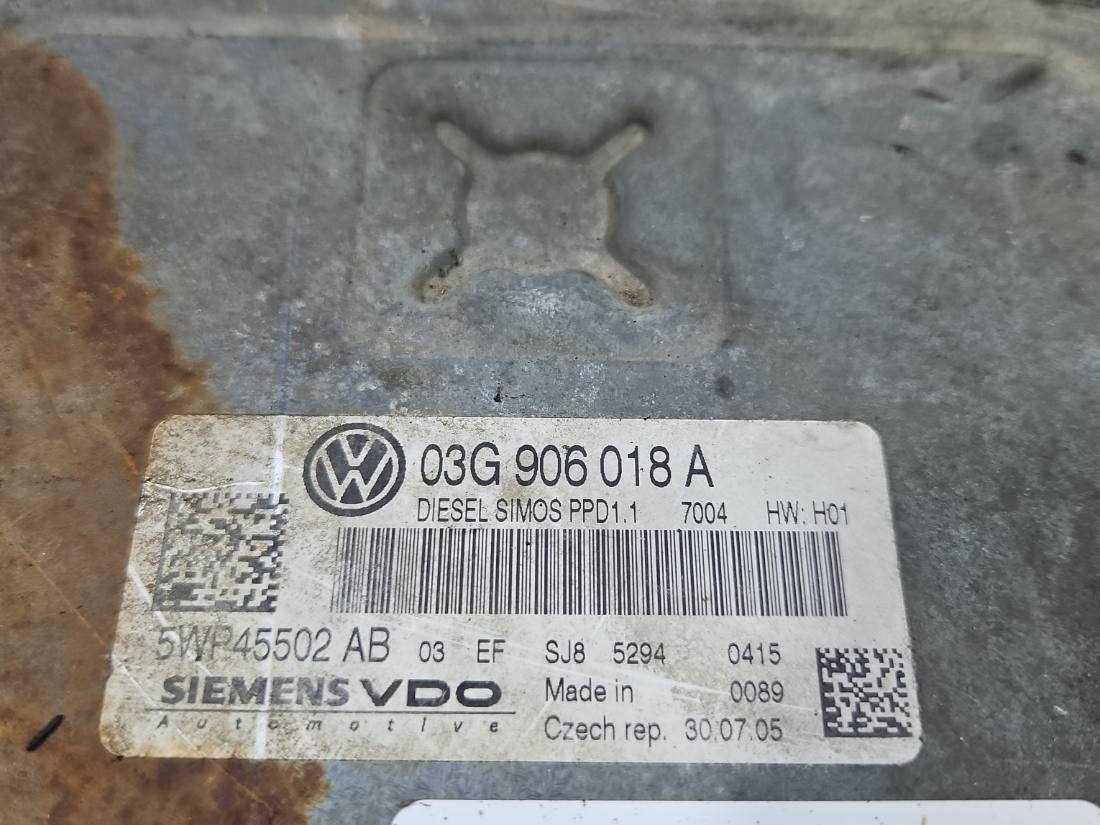 ЕБУ блок управління двигуна Volkswagen Passat B6 03G906018A — фото деталі 2