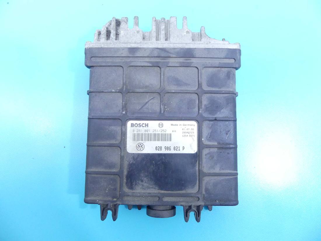 ЕБУ блок управління двигуна Volkswagen Sharan 0281001251