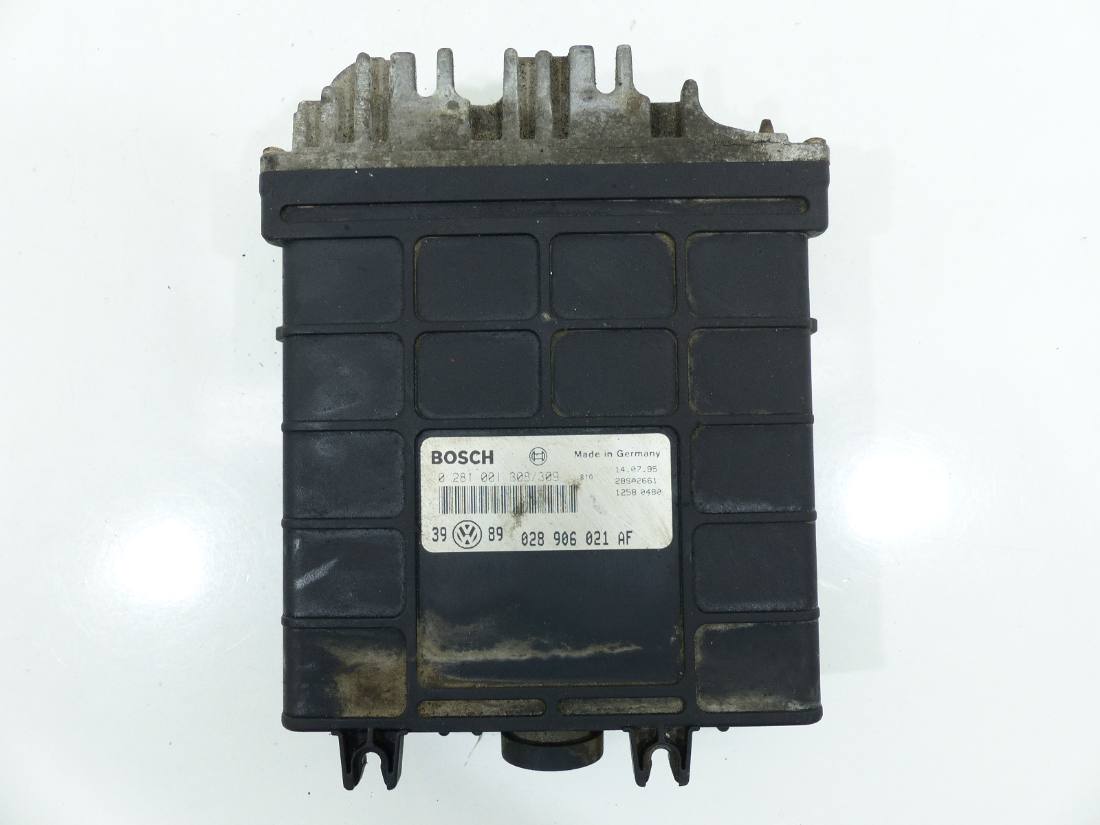 ЕБУ блок управління двигуна Volkswagen Vento 0281001308/309
