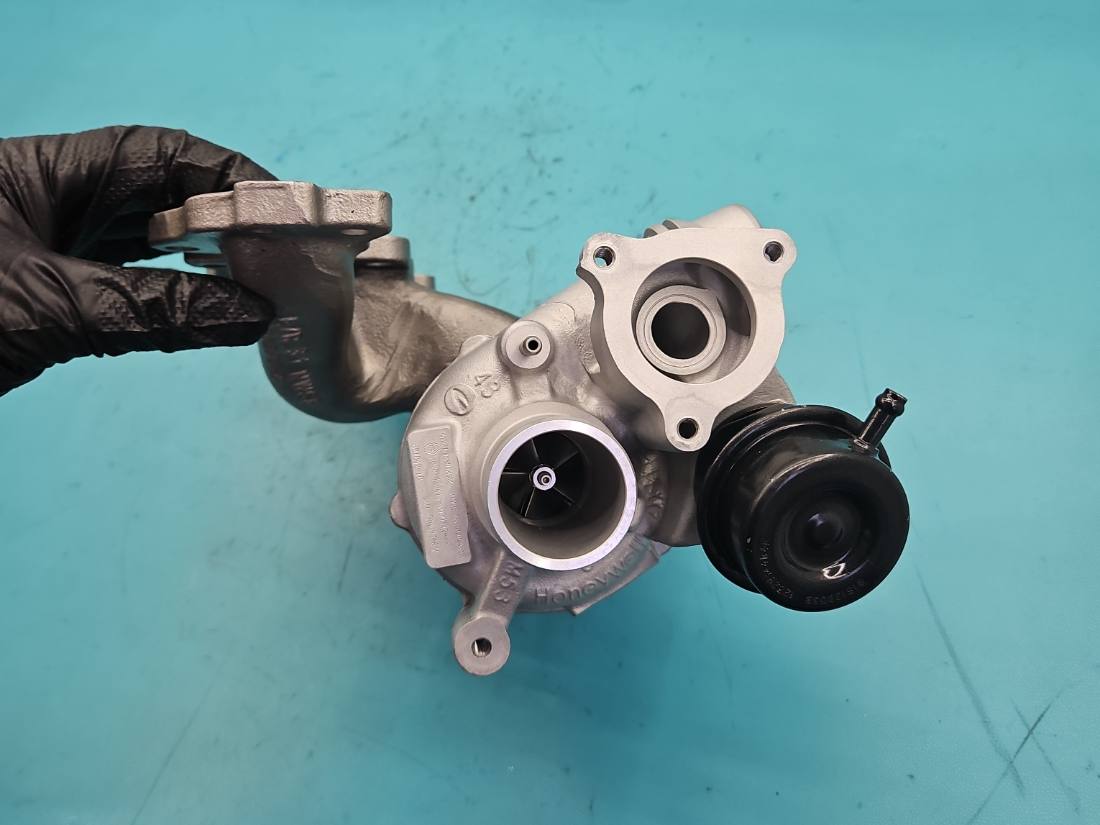 Турбіна турбокомпресор Nissan Pulsar 821042-10
