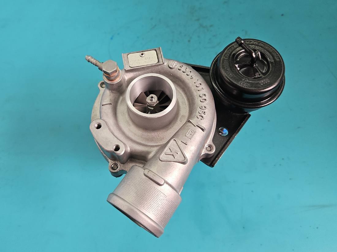 Турбіна турбокомпресор Volkswagen Passat B5 058145703J