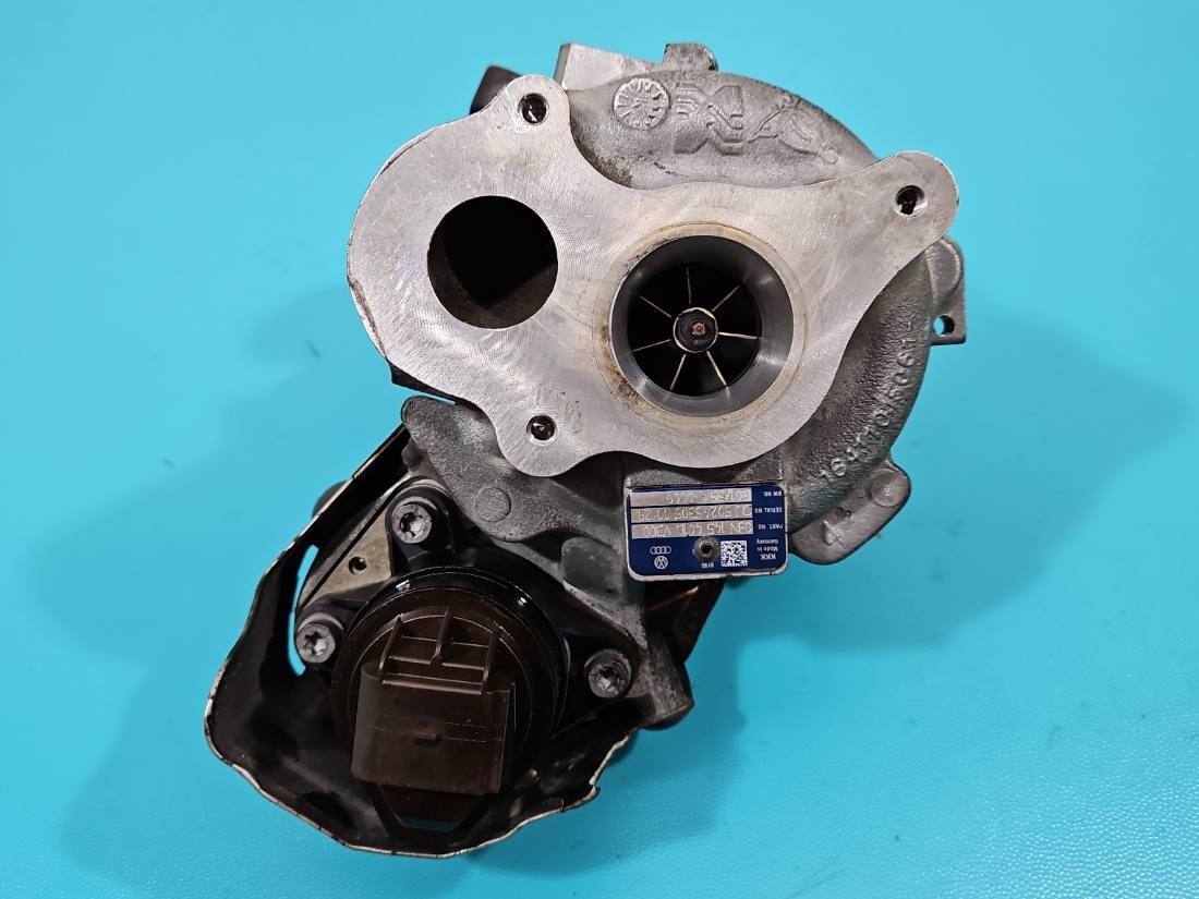 Турбіна турбокомпресор Volkswagen Passat B8 03N145401D