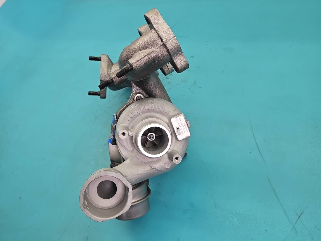 Турбіна турбокомпресор Volkswagen Touran 54399700011
