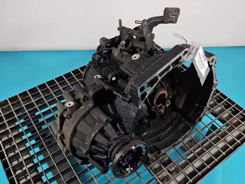 КПП Коробка передач Volkswagen Golf 5 GQQ