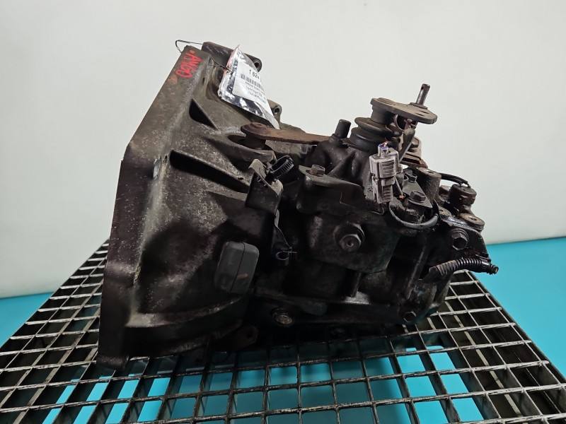 КПП Коробка передач Toyota Aygo 20TT01 — фото деталі 3
