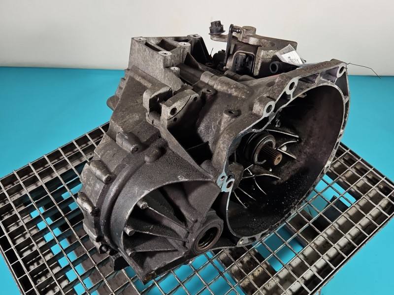 КПП Коробка передач Volvo S60 BG9R-7002-JCD
