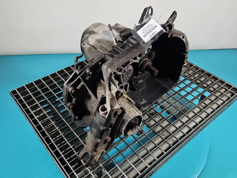 КПП Коробка передач Renault Scenic 1 JC5S06
