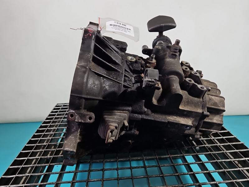 КПП Коробка передач Toyota Avensis T25 31115-05010 — фото деталі 4