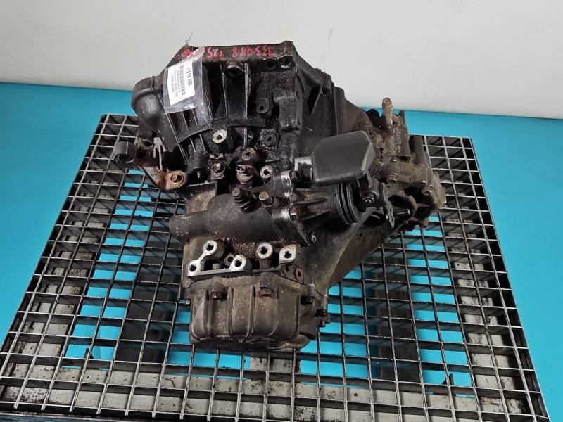 КПП Коробка передач Toyota Avensis T25 31115-05010 — фото деталі 7