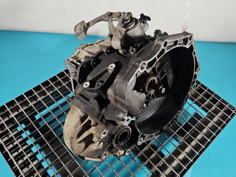 КПП Коробка передач Opel Meriva B M32