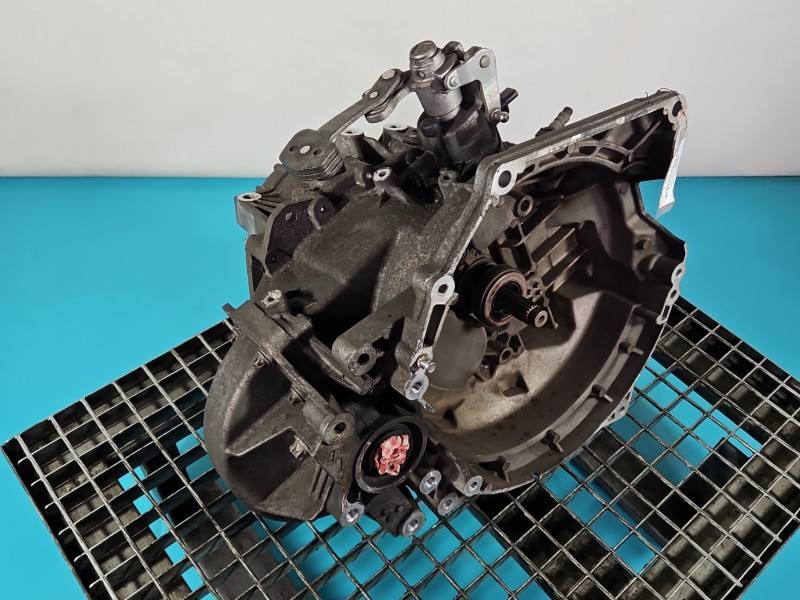 КПП Коробка передач Opel Astra K M32