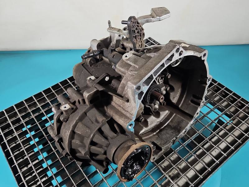 КПП Коробка передач Skoda Octavia 3 TJW