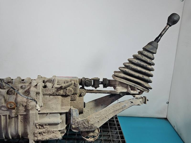 КПП Коробка передач Suzuki Samurai — фото детали 4