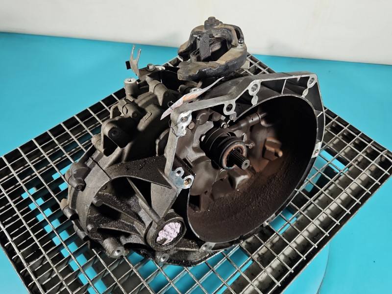 КПП Коробка передач Ford Focus AV6R-7002-KF