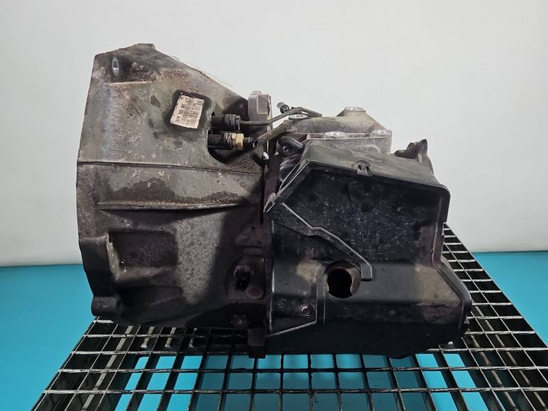 КПП Коробка передач Ford B-Max DV1R7002BBE — фото деталі 3